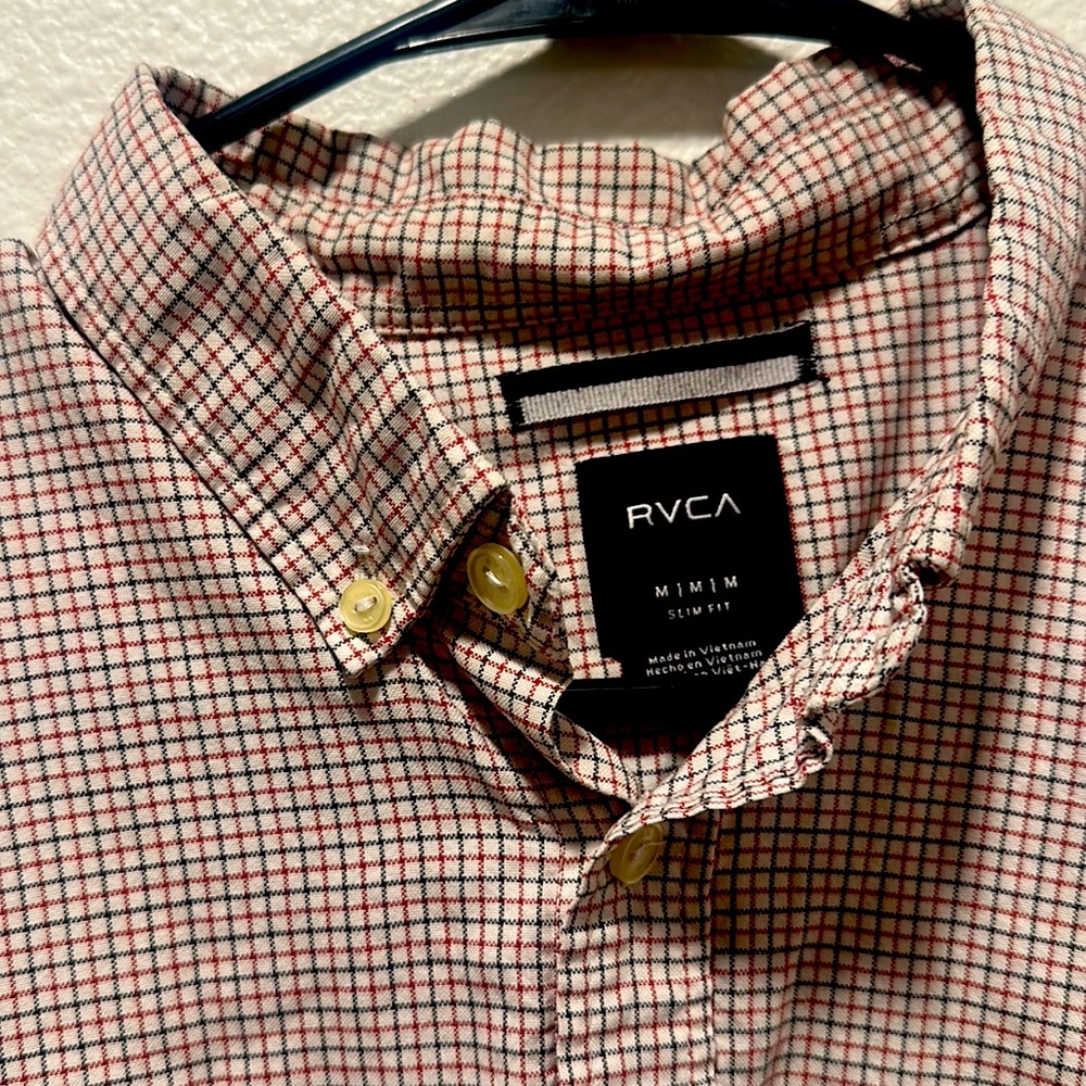 RVCA - Picture 2 of 4